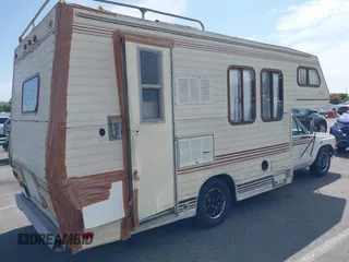 1987 Toyota Pickup с VIN JT5RN75U1G0009955, выставлен на аукционе IAAI как лот 42009064 с пробегом 120 221 миль миль и . История ставок и продаж доступна на DreamBid. Изображение 6.