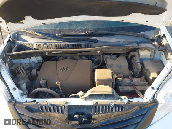 2017 Toyota Sienna L with VIN 5TDZZ3DC3HS828040, listed as a IAAI auction lot 41824384 with 76,159 mi miles. Bid and sale history available at carsss.com. Image 10.
