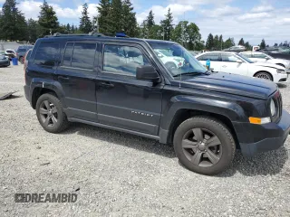 2014 Jeep Patriot High Altitude z VIN 1C4NJPFA3ED927621, wystawiony jako Copart lot #56901125 z przebiegiem 89 031 mil mil oraz Szkoda całkowita • Salvage title. Historia ofert i sprzedaży dostępna na DreamBid. Obrazek 4.