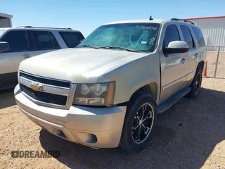 2007 Chevrolet Tahoe LTZ z VIN 1GNFK13047R144301, wystawiony jako IAAI lot #41766232 z przebiegiem 217 202 mil mil oraz . Historia ofert i sprzedaży dostępna na DreamBid. Obrazek 2.