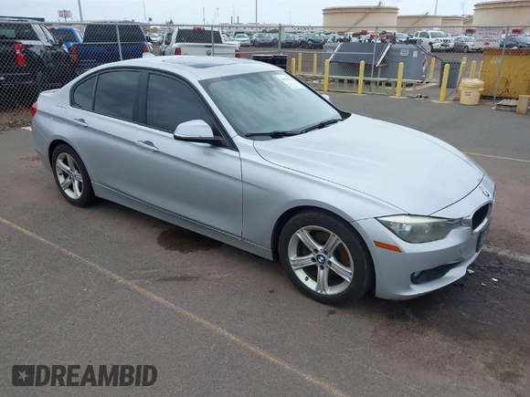 2013 BMW 3 Series 328i with VIN WBA3A5C58DF603194, listed as a IAAI auction lot 41831418 with 172,046 mi miles. Bid and sale history available at carsss.com. Image 1.