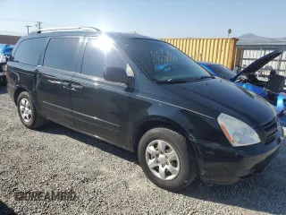 2010 Kia Sedona LX with VIN KNDMG4C38A6327139, listed as a Copart auction lot 72758954 with 172,870 mi miles and Salvage Title. Bid and sale history available at carsss.com. Image 4.