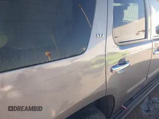 2008 Chevrolet Tahoe LTZ с VIN 1GNFC13008R192473, выставлен на аукционе IAAI как лот 41353411 с пробегом 163 581 миль миль и . История ставок и продаж доступна на DreamBid. Изображение 19.