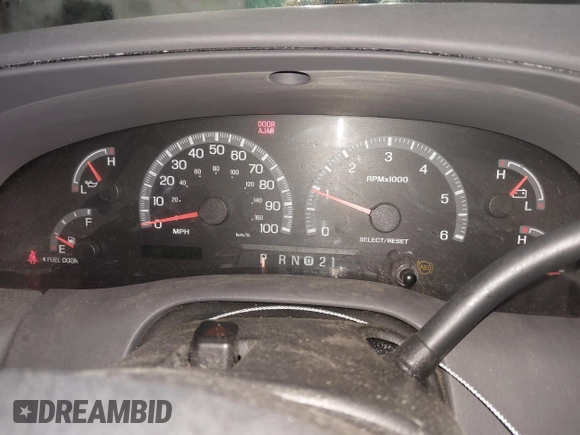2000 Ford F-150 XL with VIN 1FTRX18W9YNB67215, listed as a IAAI auction lot 42558112 with 118,628 mi miles and . Bid and sale history available at DreamBid. Image 7.