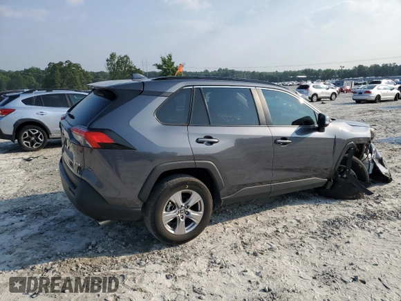 2022 Toyota RAV4 XLE with VIN 2T3W1RFV8NC210283, listed as a Copart auction lot 58776455 with 39,681 mi miles and Salvage title. Bid and sale history available at DreamBid. Image 3.