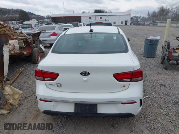 2021 Kia Rio LX with VIN 3KPA24AD3ME400283, listed as a IAAI auction lot 41495331 with 84,920 mi miles. Bid and sale history available at carsss.com. Image 16.