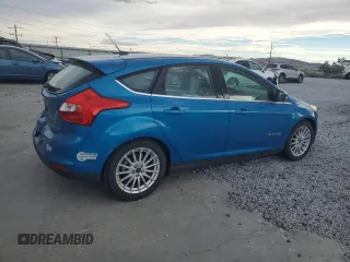 2014 Ford Focus Electric z VIN 1FADP3R41EL341620, wystawiony jako Copart lot #87277454 z przebiegiem 67 589 mil mil oraz Szkody całkowita. Historia ofert i sprzedaży dostępna na DreamBid. Obrazek 3.