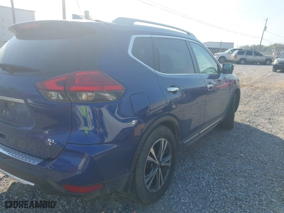 2017 Nissan Rogue S with VIN 5N1AT2MT7HC803227, listed as a IAAI auction lot 41889197 with 262,493 mi miles. Bid and sale history available at carsss.com. Image 4.