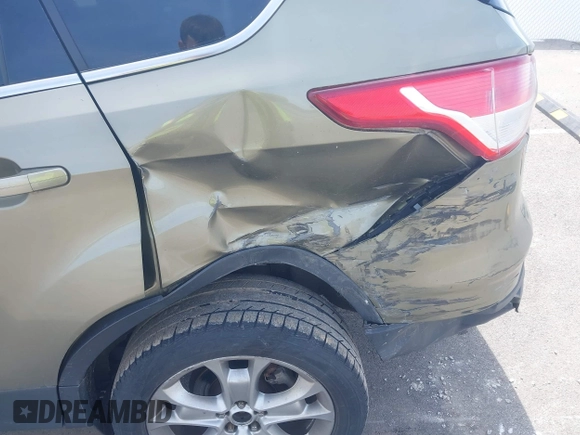 2013 Ford Escape SEL с VIN 1FMCU9H99DUC87471, выставлен на аукционе IAAI как лот 41863601 с пробегом 225 429 миль миль и . История ставок и продаж доступна на DreamBid. Изображение 6.