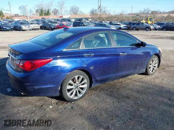 2012 Hyundai Sonata Limited with VIN 5NPEC4AC1CH391633, listed as a IAAI auction lot 41902936 with 117,935 mi miles and . Bid and sale history available at carsss.com. Image 4.