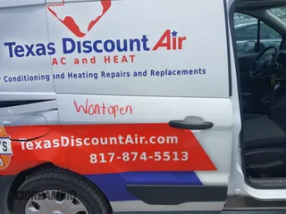 2019 Ford Transit Connect XL with VIN NM0LS6E25K1386266, listed as a IAAI auction lot 42379619 with 100,399 mi miles and . Bid and sale history available at DreamBid. Image 8.