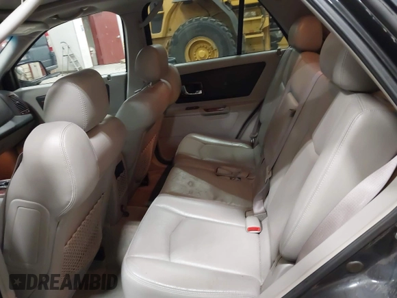 2005 Cadillac SRX with VIN 1GYEE63A550155188, listed as a IAAI auction lot 41442286 with 168,882 mi miles. Bid and sale history available at carsss.com. Image 8.