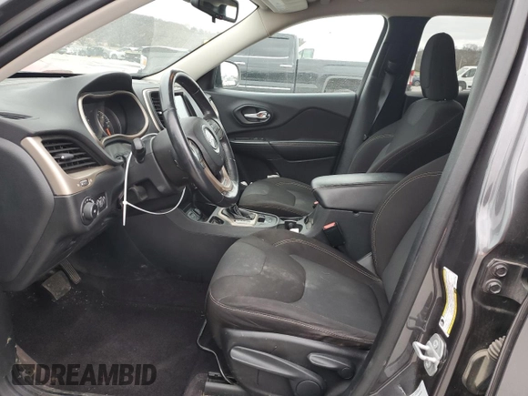 2016 Jeep Cherokee Latitude with VIN 1C4PJLCS9GW212106, listed as a Copart auction lot 47608625 with 213,364 mi miles and Salvage Title. Bid and sale history available at carsss.com. Image 7.