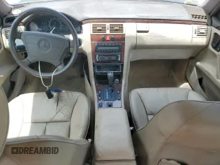 1996 Mercedes-Benz E 320 with VIN WDBJF55F5TJ003597, listed as a Copart auction lot 55982925 with Not Provided miles and Clean Title. Bid and sale history available at DreamBid. Image 8.