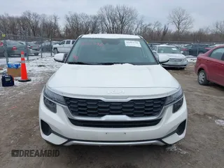 2023 Kia Seltos LX z VIN KNDEPCAA0P7449402, wystawiony jako IAAI lot #41413776 z przebiegiem 32 106 mil mil oraz . Historia ofert i sprzedaży dostępna na DreamBid. Obrazek 12.