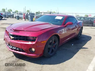 2010 Chevrolet Camaro 2SS z VIN 2G1FK1EJ8A9185524, wystawiony jako IAAI lot #42034608 z przebiegiem 156 545 mil mil oraz . Historia ofert i sprzedaży dostępna na DreamBid. Obrazek 2.