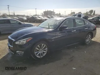 2015 Infiniti Q70 z VIN JN1BY1AP6FM541710, wystawiony jako Copart lot #47126225 z przebiegiem 57 304 mil mil oraz Szkoda całkowita • Salvage title. Historia ofert i sprzedaży dostępna na DreamBid. Obrazek 1.