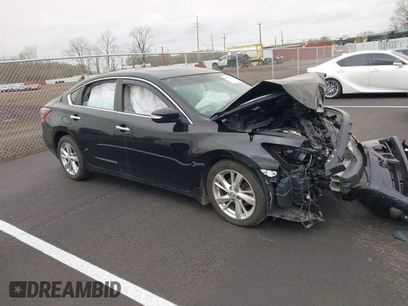 2013 Nissan Altima SV with VIN 1N4AL3AP9DN470969, listed as a IAAI auction lot 41833969 with 111,442 mi miles and . Bid and sale history available at carsss.com. Image 1.