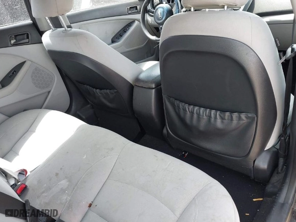2015 Kia Optima LX with VIN 5XXGM4A75FG450983, listed as a IAAI auction lot 41837815 with 95,187 mi miles. Bid and sale history available at carsss.com. Image 8.