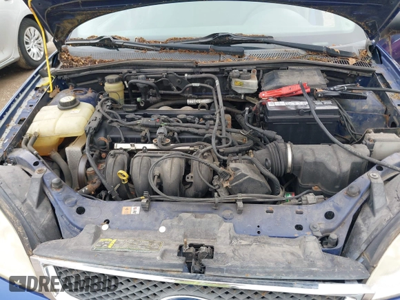 2005 Ford Focus S with VIN 1FAFP34N35W229229, listed as a IAAI auction lot 42738975 with 107,388 mi miles and . Bid and sale history available at DreamBid. Image 10.