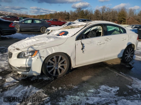 2017 Volvo S60 Inscription Platinum with VIN LYV402TM3HB154096, listed as a Copart auction lot 89213965 with 0 mi miles and Salvage Title. Bid and sale history available at carsss.com. Image 1.