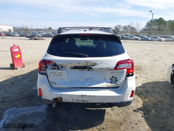 2015 Subaru Outback 2.5i Limited with VIN 4S4BSALC5F3258161, listed as a IAAI auction lot 41752985 with 127,644 mi miles. Bid and sale history available at carsss.com. Image 16.