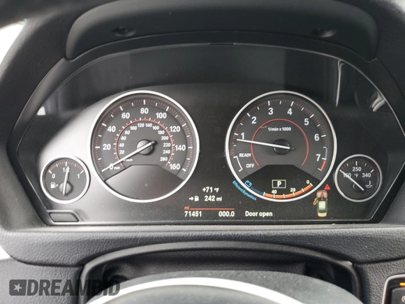 2017 BMW 3 Series 340i with VIN WBA8B3G55HNU35348, listed as a Copart auction lot 82053284 with 71,451 mi miles and Salvage Title. Bid and sale history available at DreamBid. Image 9.