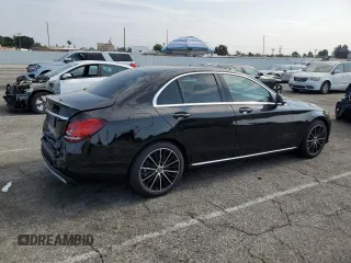 2019 Mercedes-Benz C 300 z VIN 55SWF8DB0KU317895, wystawiony jako Copart lot #59327855 z przebiegiem 47 455 mil mil oraz Szkoda całkowita • Salvage title. Historia ofert i sprzedaży dostępna na DreamBid. Obrazek 3.