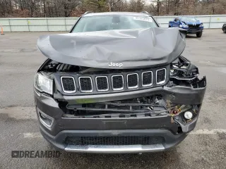 2018 Jeep Compass Limited with VIN 3C4NJDCBXJT470838, listed as a Copart auction lot 82395074 with 59,624 mi miles and Non Repairable. Bid and sale history available at DreamBid. Image 5.