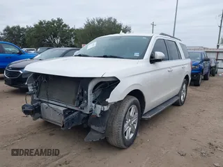 2018 Ford Expedition XLT with VIN 1FMJU1HT3JEA17677, listed as a IAAI auction lot 41349362 with 131,913 mi miles. Bid and sale history available at carsss.com. Image 21.