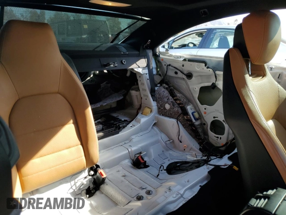 2015 Mercedes-Benz E 400 with VIN WDDKJ6FB0FF294447, listed as a Copart auction lot 84929364 with 96,689 mi miles and Salvage title. Bid and sale history available at DreamBid. Image 10.