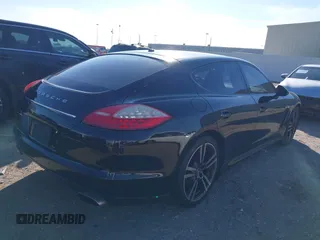 2012 Porsche Panamera с VIN WP0AA2A76CL018823, выставлен на аукционе IAAI как лот 41029754 с пробегом 120 261 миль миль и . История ставок и продаж доступна на DreamBid. Изображение 4.