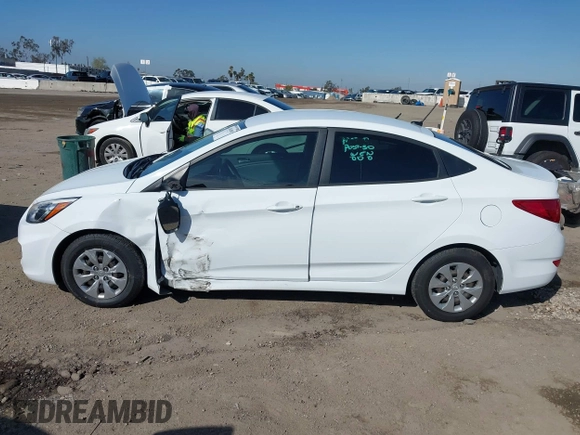 2017 Hyundai Accent SE z VIN KMHCT4AE1HU339968, wystawiony jako IAAI lot #41814900 z przebiegiem 97 332 mil mil oraz . Historia ofert i sprzedaży dostępna na DreamBid. Obrazek 14.