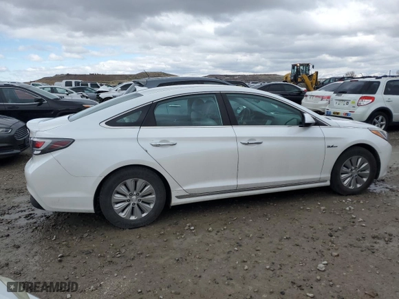 2017 Hyundai Sonata Hybrid SE with VIN KMHE24L17HA050925, listed as a Copart auction lot 47702575 with 229,117 mi miles and Clean Title. Bid and sale history available at carsss.com. Image 3.