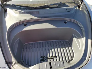 2023 Tesla Model 3 z VIN 5YJ3E1EA6PF681833, wystawiony jako Copart lot #55557834 z przebiegiem 36 522 mil mil oraz Szkoda całkowita • Salvage title. Historia ofert i sprzedaży dostępna na DreamBid. Obrazek 12.
