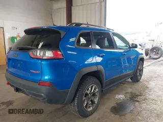 2019 Jeep Cherokee Trailhawk with VIN 1C4PJMBX0KD168097, listed as a IAAI auction lot 41787878 with 39,163 mi miles and . Bid and sale history available at DreamBid. Image 4.