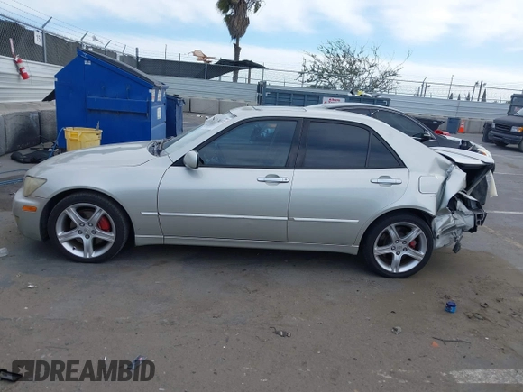 2004 Lexus IS with VIN JTHBD192640084319, listed as a IAAI auction lot 41943372 with 162,080 mi miles and . Bid and sale history available at carsss.com. Image 14.