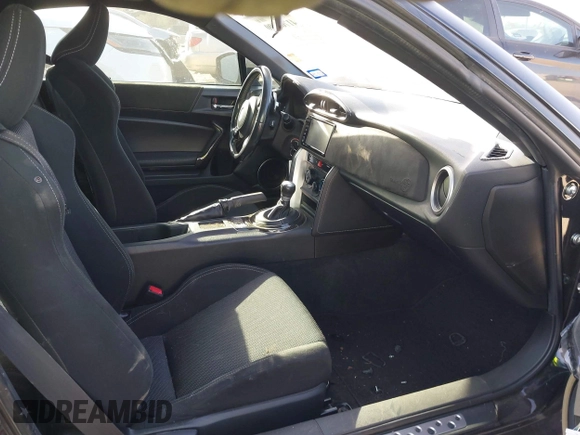 2017 Toyota 86 z VIN JF1ZNAA16H8702753, wystawiony jako IAAI lot #41709990 z przebiegiem 37 870 mil mil oraz . Historia ofert i sprzedaży dostępna na DreamBid. Obrazek 5.