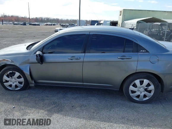 2011 Chrysler 200 LX with VIN 1C3BC4FBXBN599547, listed as a IAAI auction lot 41813043 with 1 mi miles. Bid and sale history available at carsss.com. Image 13.