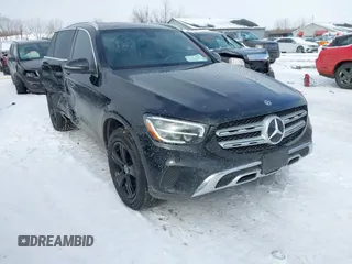 2020 Mercedes-Benz GLC with VIN W1N0G8EB1LF833353, listed as a IAAI auction lot 41634377 with 31,897 mi miles. Bid and sale history available at carsss.com. Image 1.