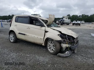 2013 Kia Soul + z VIN KNDJT2A6XD7572992, wystawiony jako Copart lot #59533185 z przebiegiem Nie podano mil oraz Czysty tytuł • Clean title. Historia ofert i sprzedaży dostępna na DreamBid. Obrazek 4.