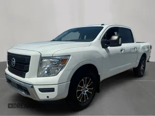 2020 Nissan Titan with VIN 1N6AA1ED8LN5011, listed as a Copart auction lot 67142895 with 132,686 mi miles and Clean title. Bid and sale history available at DreamBid. Image 2.