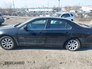 2008 Mercury Milan z VIN 3MEHM01108R628763, wystawiony jako IAAI lot #41667525 z przebiegiem 217 905 mil mil oraz . Historia ofert i sprzedaży dostępna na DreamBid. Obrazek 14.