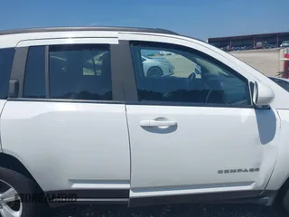 2016 Jeep Compass High Altitude Edition with VIN 1C4NJDEB7GD759123, listed as a IAAI auction lot 40114784 with 137,378 mi miles. Bid and sale history available at carsss.com. Image 13.