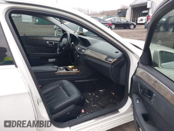 2010 Mercedes-Benz E 350 Luxury with VIN WDDHF8HB4AA143105, listed as a IAAI auction lot 41984534 with 147,913 mi miles and . Bid and sale history available at DreamBid. Image 5.