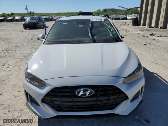 2020 Hyundai Veloster 2.0 with VIN KMHTG6AF3LU025773, listed as a Copart auction lot 72772863 with 68,204 mi miles. Bid and sale history available at carsss.com. Image 5.