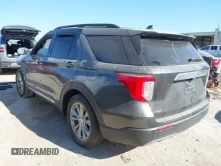 2020 Ford Explorer XLT with VIN 1FMSK7DH9LGB63359, listed as a IAAI auction lot 41758868 with 56,957 mi miles. Bid and sale history available at carsss.com. Image 3.