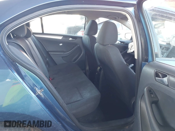 2015 Volkswagen Jetta SE z VIN 3VWD17AJ2FM291120, wystawiony jako IAAI lot #41763085 z przebiegiem 139 272 mil mil oraz . Historia ofert i sprzedaży dostępna na DreamBid. Obrazek 8.
