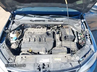 2015 Volkswagen Jetta Sedan 2.0L TDI SEL with VIN 3VWLA7AJ4FM233246, listed as a IAAI auction lot 41692861 with 181,623 mi miles. Bid and sale history available at carsss.com. Image 10.