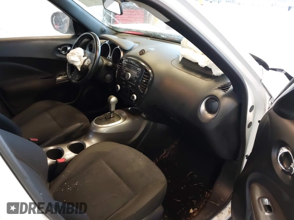 2013 Nissan Juke S with VIN JN8AF5MV1DT221881, listed as a IAAI auction lot 41192176 with 71,042 mi miles. Bid and sale history available at carsss.com. Image 5.